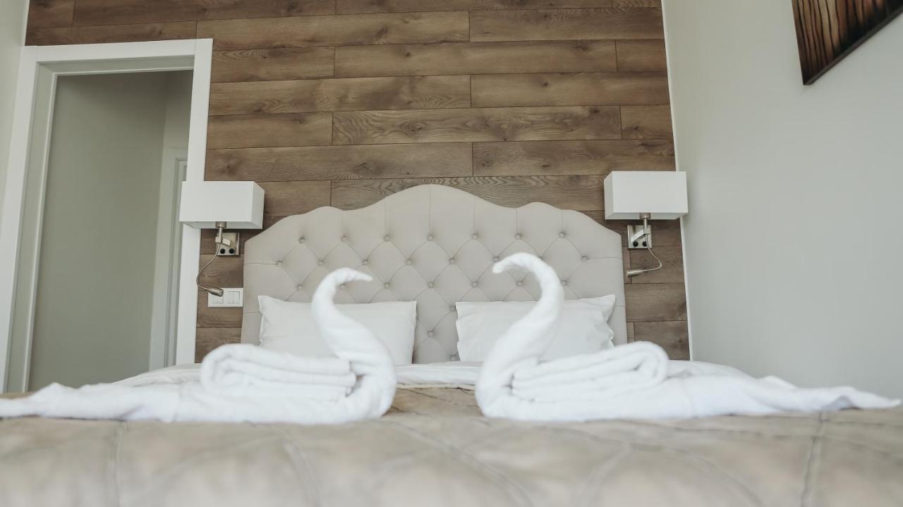 7 Boutique Hotel Ustʼ-Kamenogorsk Exterior foto